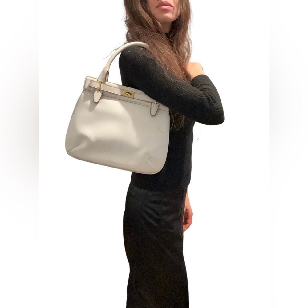 Gucci White Kelly Satchel Structured Elegance